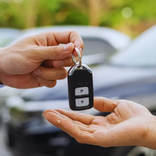 Le Marché Automobile Tunisien en 2025 : Croissance Volumétrique Record, Ruptures Fiscales et Enjeux de Financement